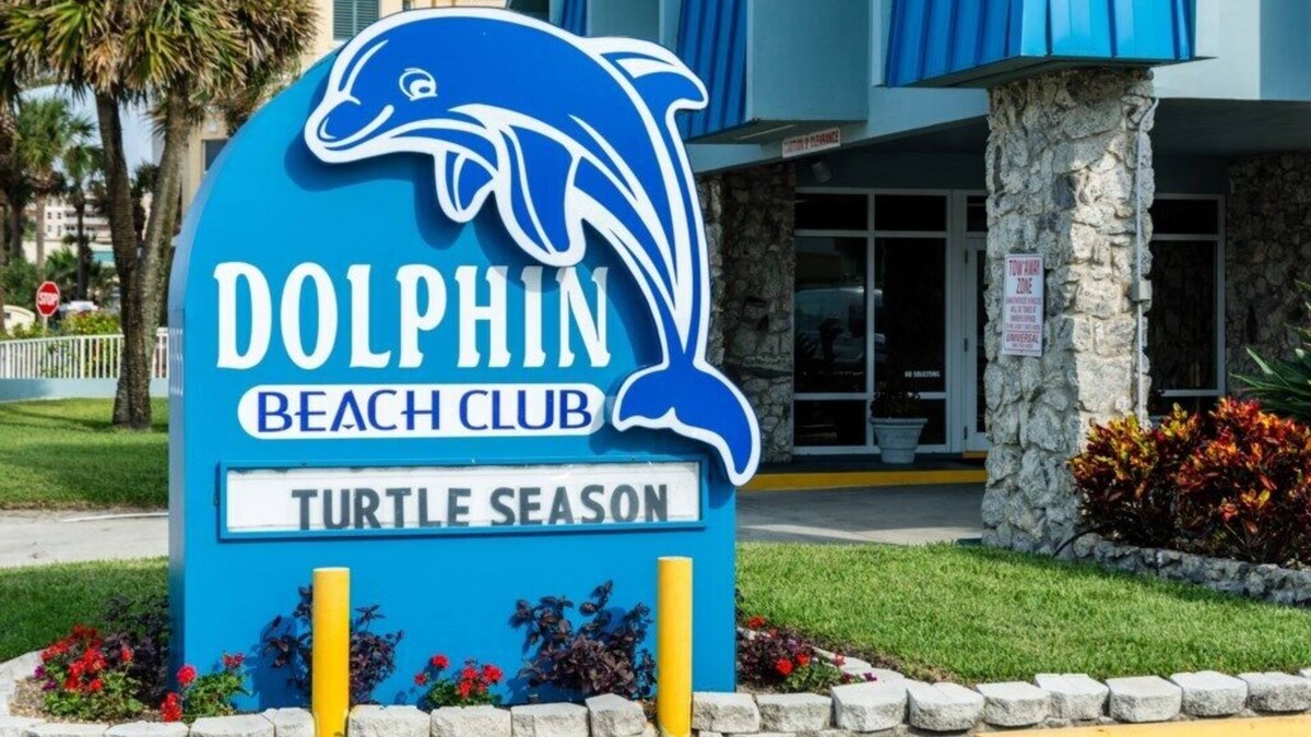 Daytona Beach Shores Apartment | Dolphin Beach Club - Studio Beach Front