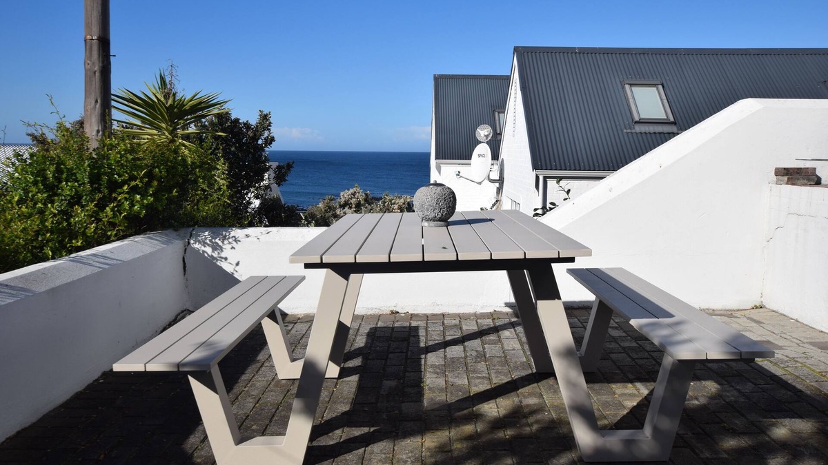 Vermont Apartment | Dolphin House Apartments