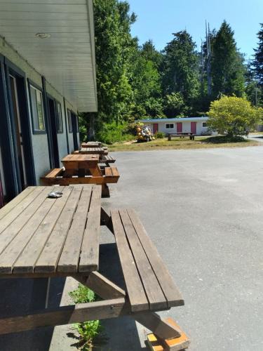 Tofino Hotel | Dolphin Motel