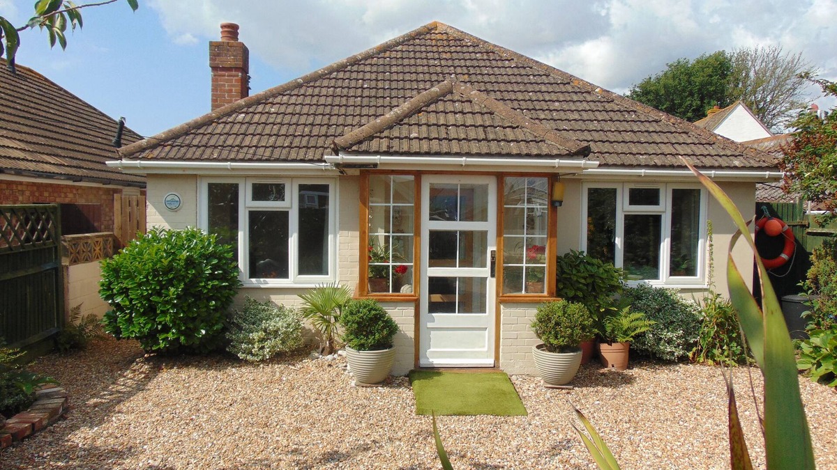 Pevensey House | Dolphins, relax at our lovely seaside holiday home
