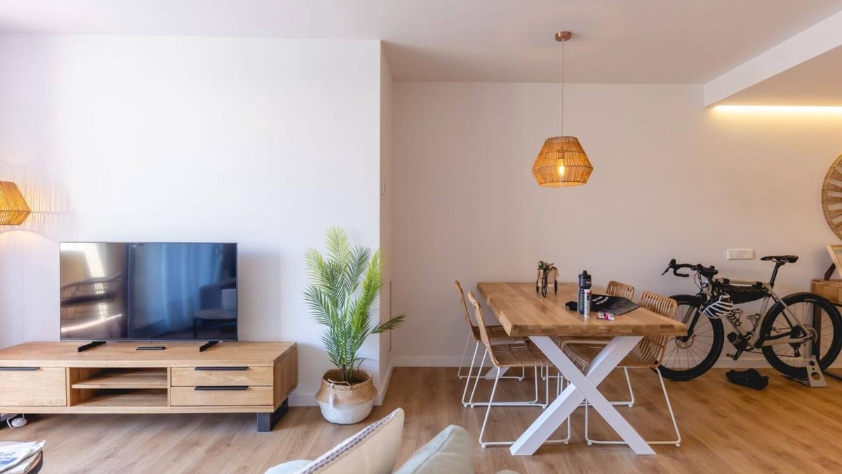el Mercadal Apartment | Domènica - Holiday Apartment Rental in Girona | Bravissimo