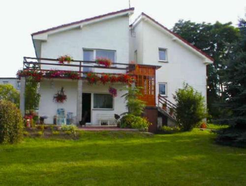 Rewal House | Dom Gościnny Soluch
