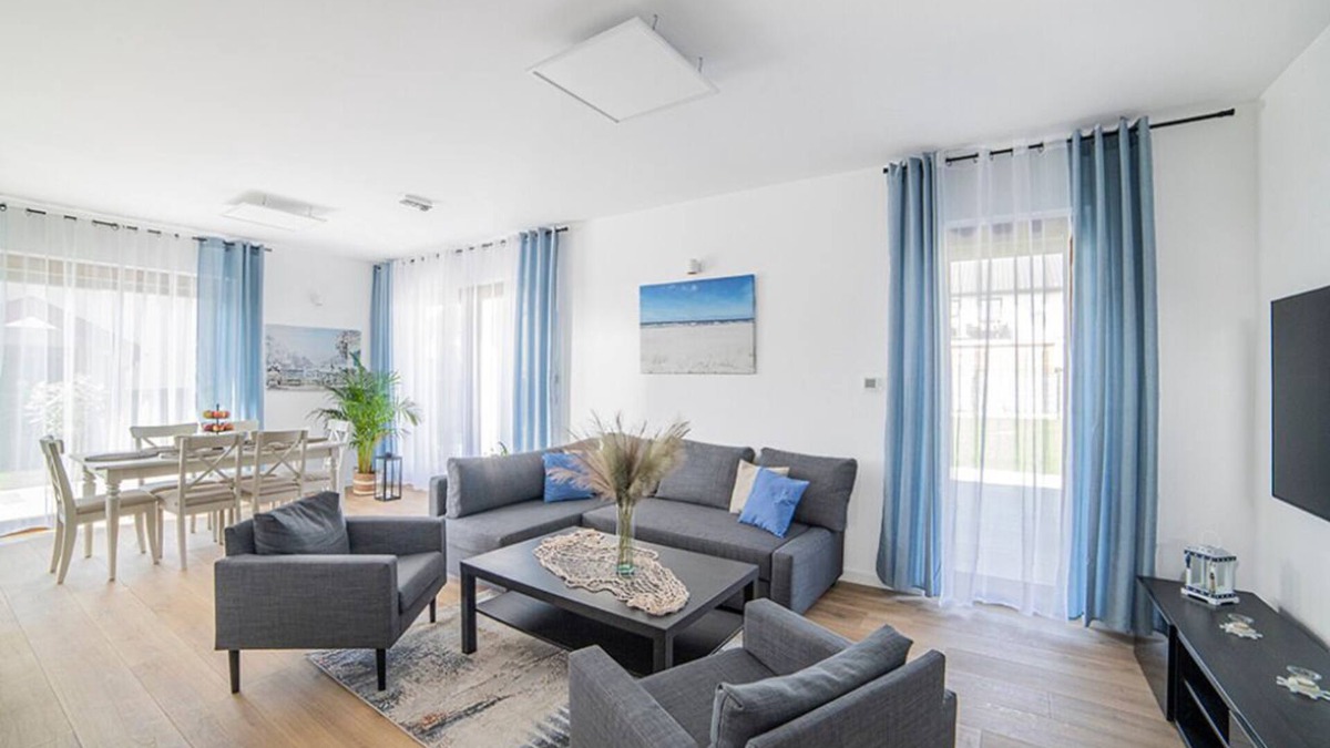 Kosakowo House | Dom Marina - luxury oasis on the Baltic Sea, for 2-10 people, close to the beach, EV & pets