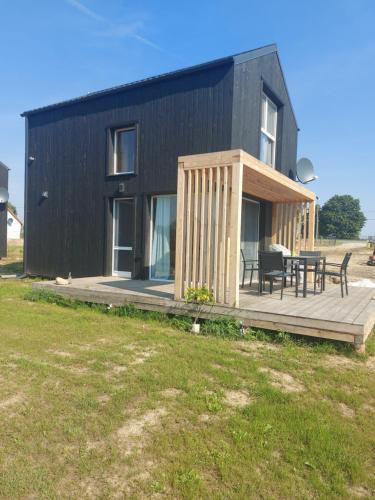 gmina Biskupiec House | Dom Mazury w Ilawie czerwony i zielony