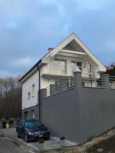 Kostolna Ves House | Dom pri jazere