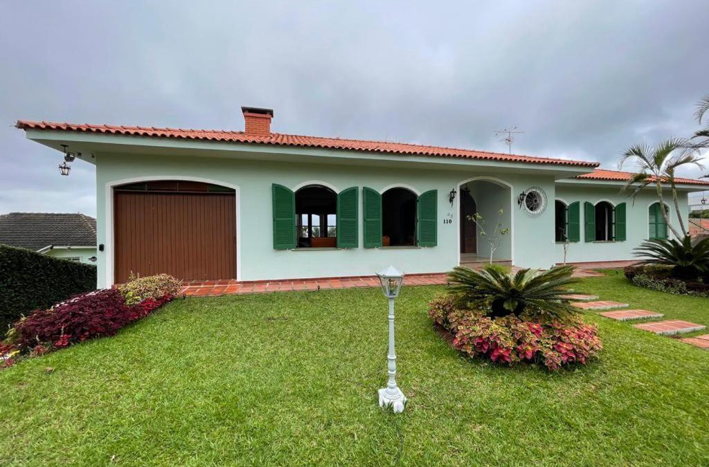 Telemaco Borba Apartment | Dom Ravello