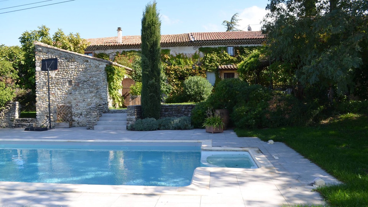 Saint-Gervais-sur-Roubion House | Domaine de Saint Gervais, group gite with reception room