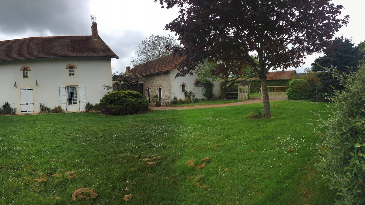 Ceaux-en-Couhe House | domain of the monjatiere