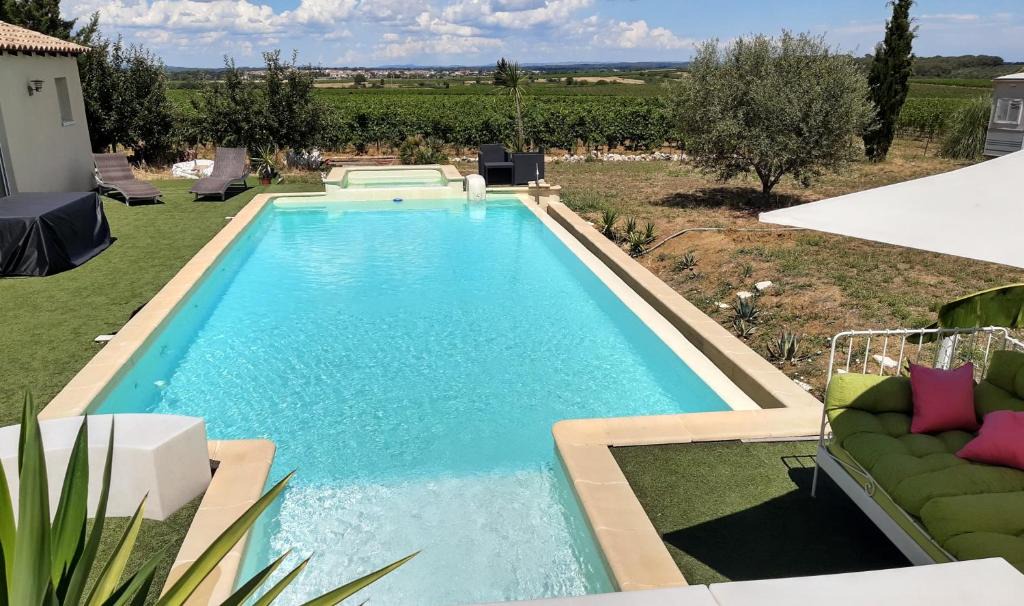 Servian House | "Domaine 1902"piscine,billard,boulodrome,14 pers