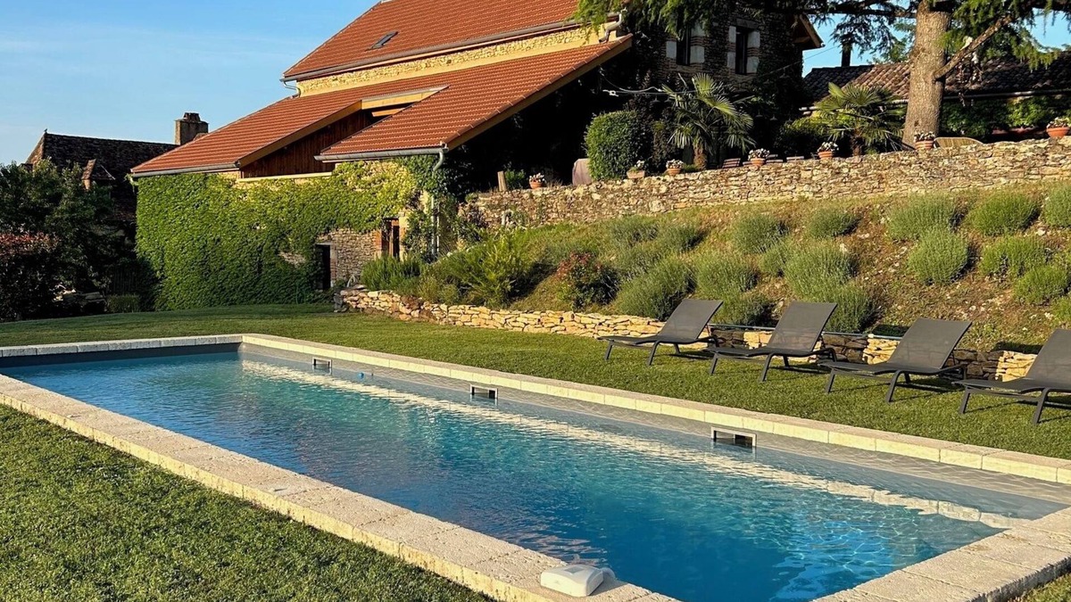 Urval House | Domaine Avec Hangar à Tabac Idéal Pour Familles et Amis