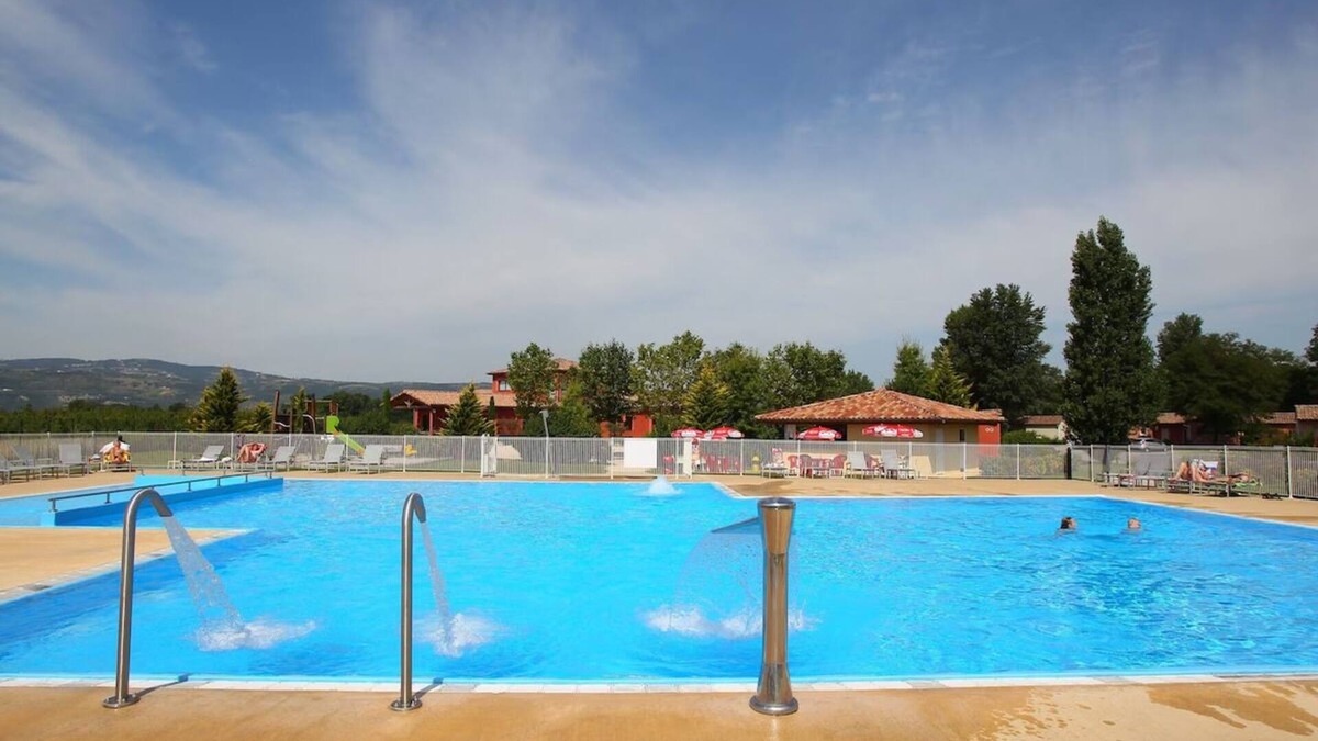 Chateauneuf-sur-Isere Resort | Domaine d'Agrippa