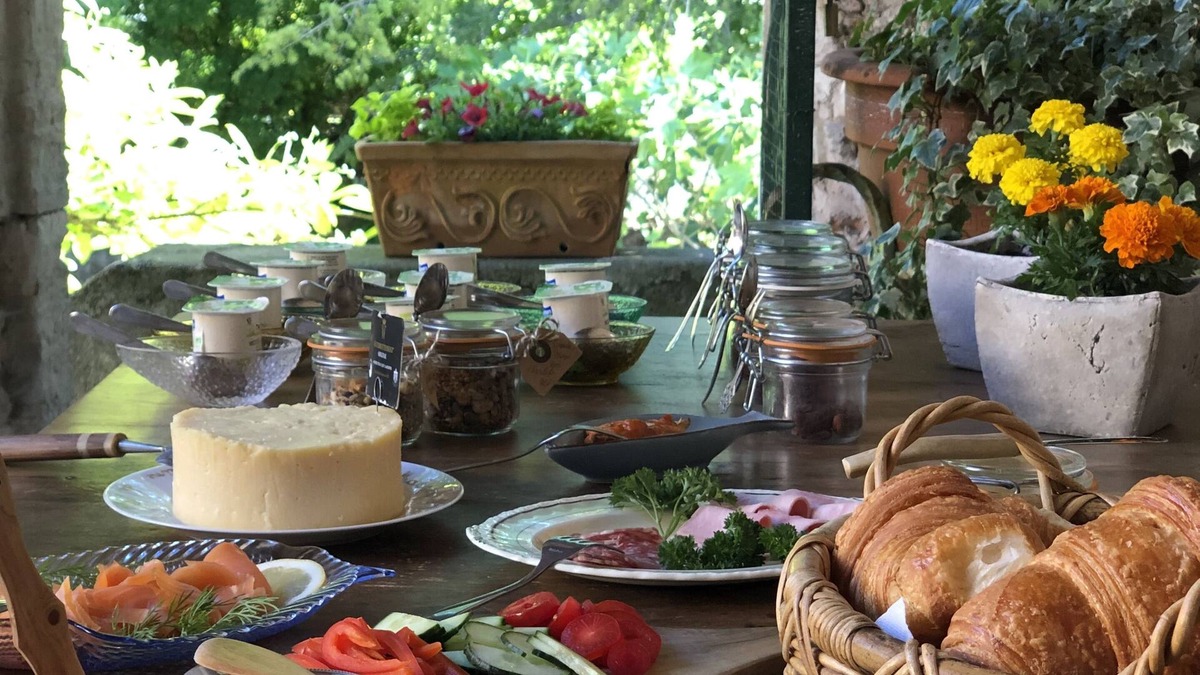 La Tour-Sur-Orb House | Domaine De Brousson