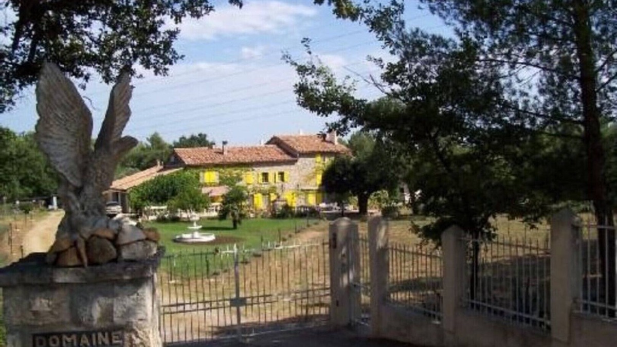 La Motte Apartment | Domaine de Château -Vieux 3-room * apartment in late 17th century country house