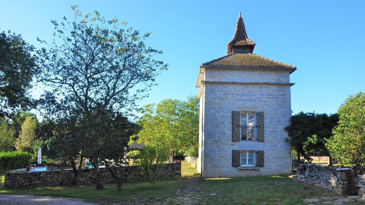 Septfonds Other | Domaine de Fangal 4* - air-conditioned pigeon house for 2/3 p - heated 25m pool