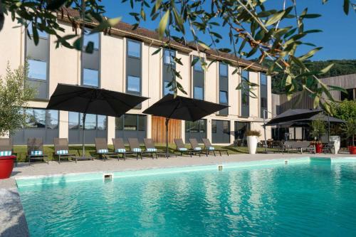 Saint-Quentin-sur-Isere Hotel | Domaine de Charmeil