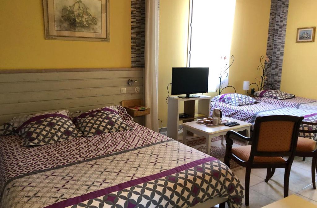 Castelsarrasin House | Domaine de l'île - Gîtes et chambres d'hôtes