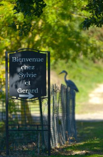 Sainte-Gemme-d'Andigne Bed & Breakfast | Domaine de la Cour