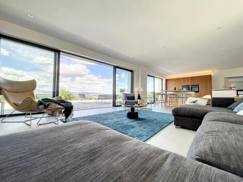 Genouilleux Villa | Domaine de l'Heure Bleue