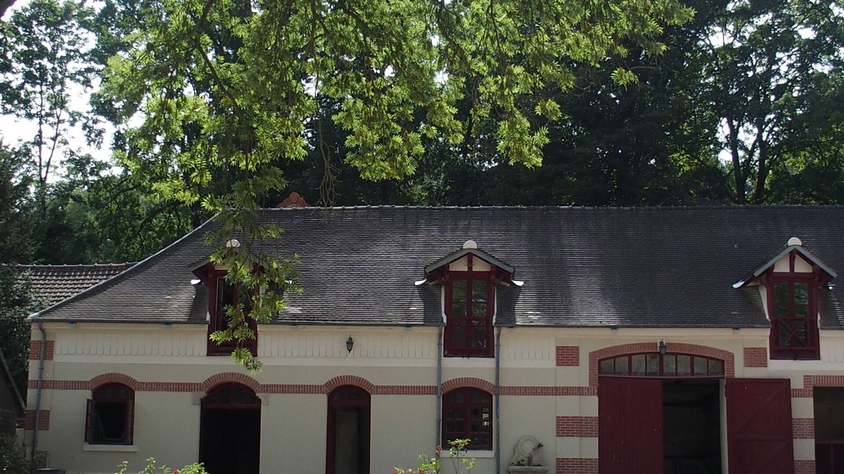 Chateaufort Cottage | Domaine de la Geneste stable loft