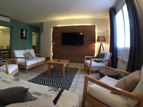 Flacey-en-Bresse House | Domaine de la Loge