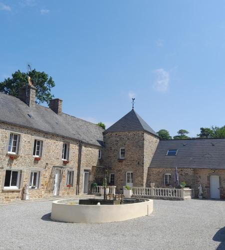 Benoitville House | Domaine de la Tour carrée - 3 Chambres