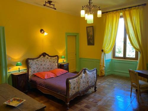 Le Truel Apartment | Domaine de Linars ☆ L'Étage du Château ☆