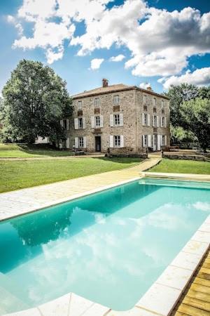 Sugeres House | Domaine de Maisonneuve