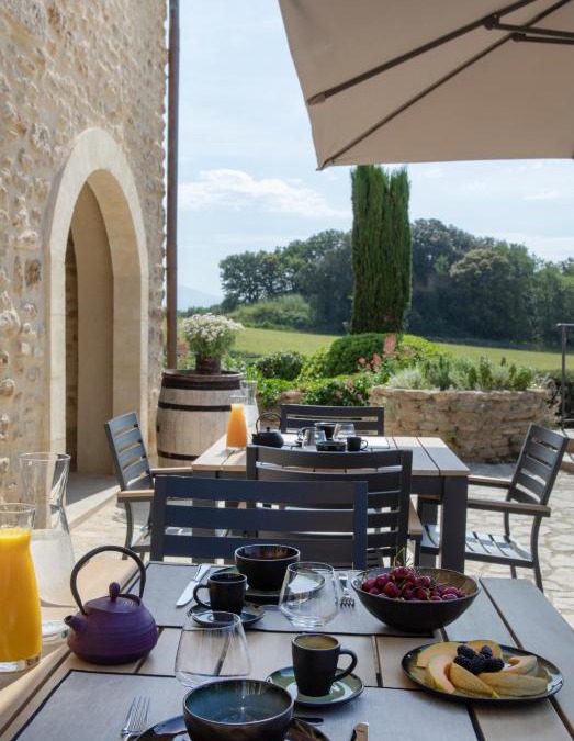 Grignan Hotel | Domaine de Montine Chambres de Charme