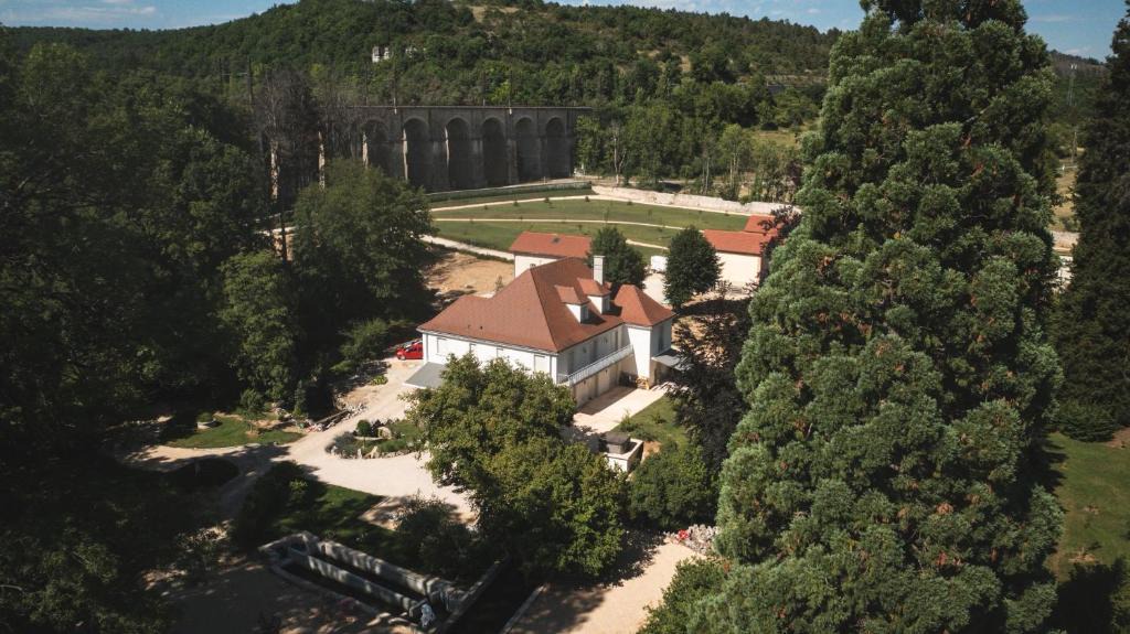 Plombiees-Les-Dijon House | Domaine de Neuvon