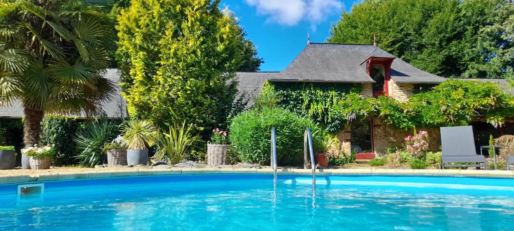Saint-Sauveur-de-Flee House | Domaine de Vaufleury - La Maison de l'Escuiller