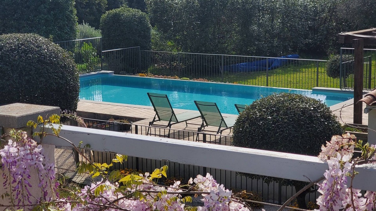 Beaucaire House | DOMAINE DES CHENES TRUFFIERS - IN BETWEEN PROVENCE AND NÎMES AREA