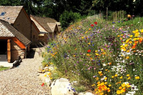 Saint-Germain-du-Teil Bed & Breakfast | Domaine des Marequiers chambre Alchemille