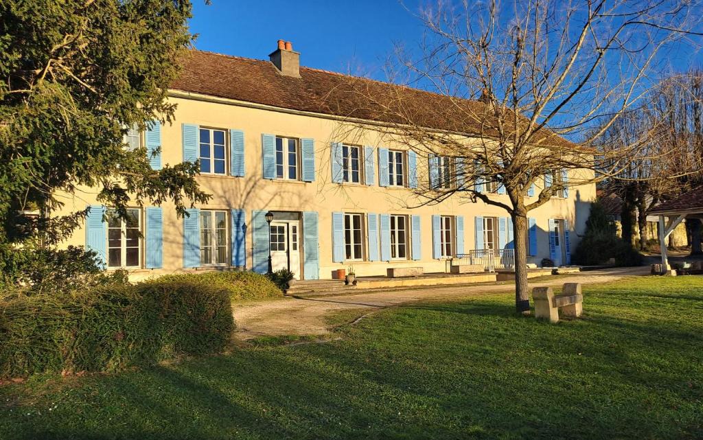 Ravieres House | Domaine des Tilleuls - Grand Jardin avec Piscine privée sur le Canal de Bourgogne