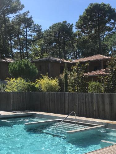 Claouey Apartment | Domaine du Ferret Restaurant & Spa