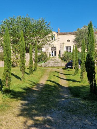 Saint-Romain-la-Virvee Villa | Domaine Du Tertre