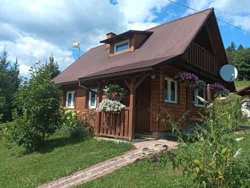 Ustrzyki Dolne Cabin | Domek Gajowego