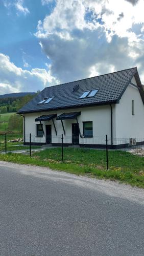 Boleslawow Apartment | Domek nad potokiem