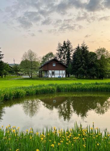 Komancza House | Domek w Ośrodku Jeździeckim Tarpan