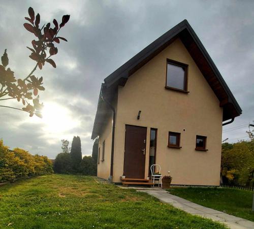 Bardo House | Domek w ogródku