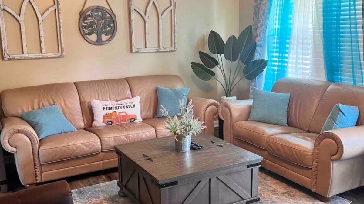 Vidalia House | Domestic Travelers Haven- 5 Beds