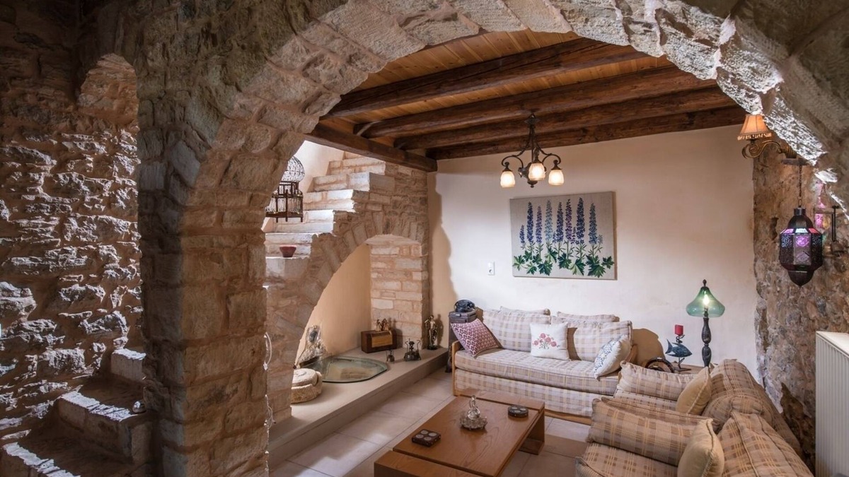 Kastelli House | Dominiki's Cretan Stone House