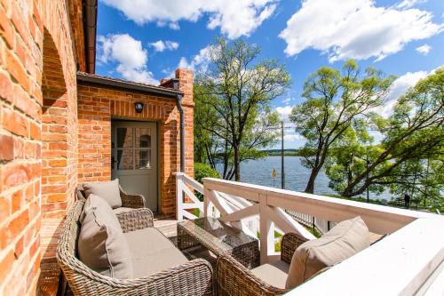 Lapalice House | DOMKI APARTAMENTOWE CHMIELÓWKA