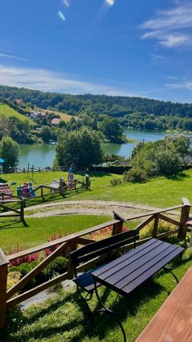 Zawoz Cabin | Domki Dobra Miejscówka 80 m od Jeziora Solińskigo Sauna Jacuzzi