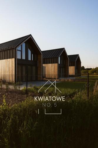 Sarbsk Ski Chalet | Domki Kwiatowe N05 - Łeba - Nowęcin