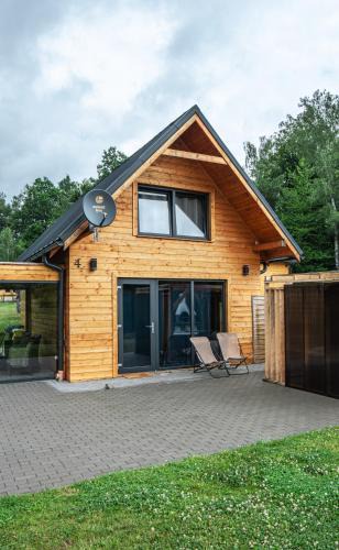 Woliborz House | Domki Nad Stawami z Jacuzzi i Sauną 4