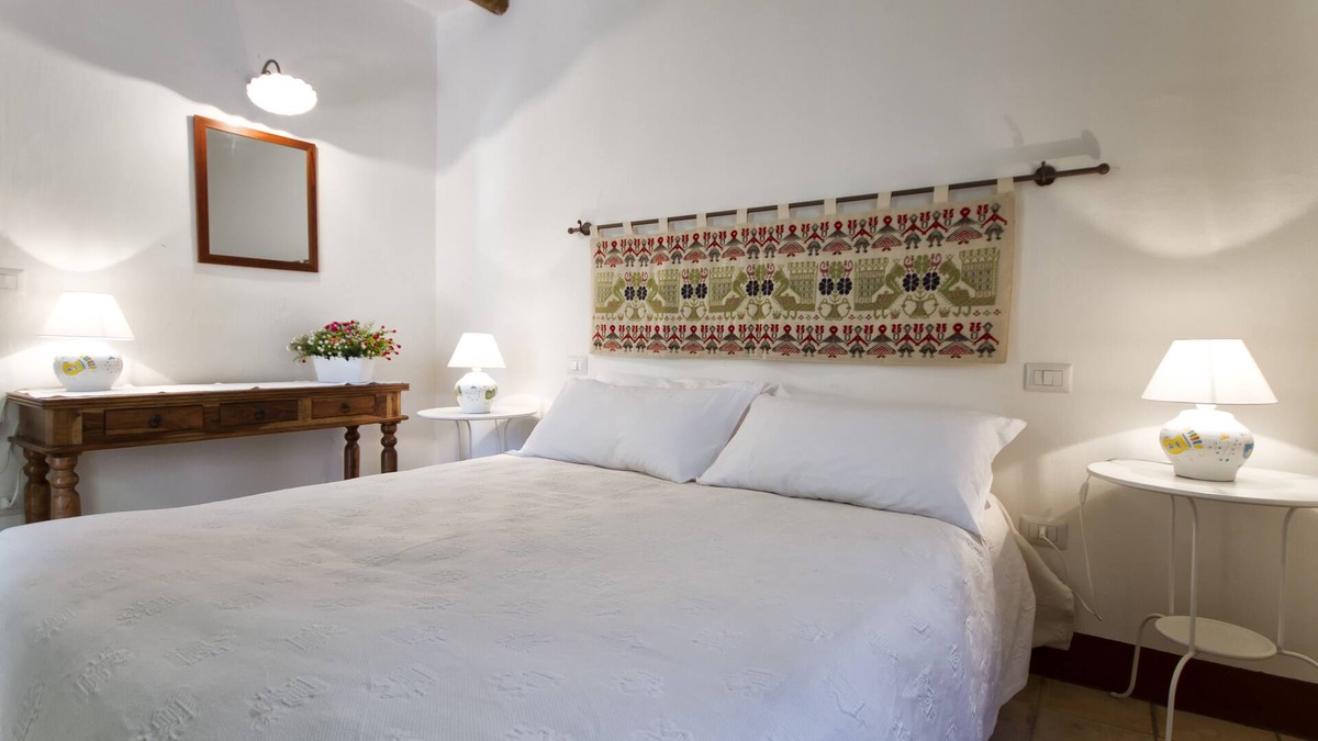 Baunei House | "Domu Irde: from a ruin a dream"