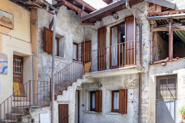 Arcumeggia House | Domus Arcumeggia