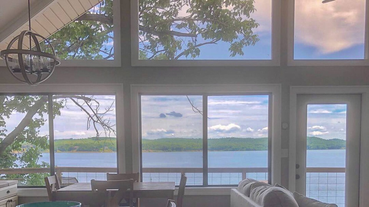 Iuka House | Don's Lake House - Pickwick Lake - Stunning Views