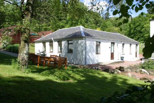 Maybole House | Doonans Cottage