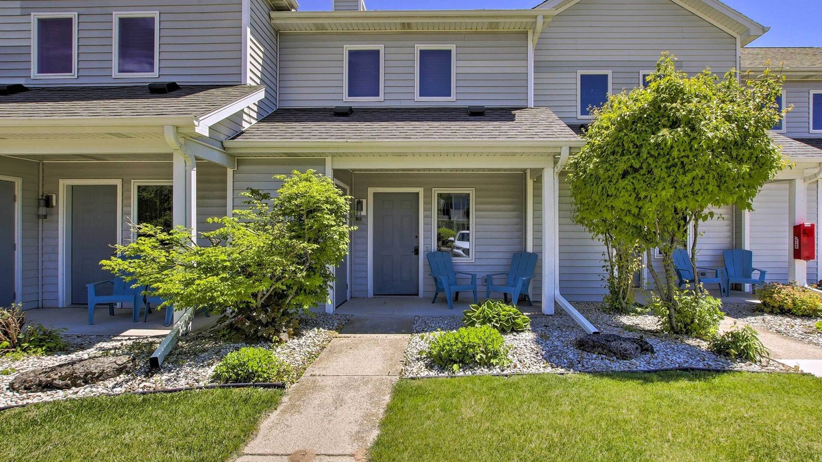 Fish Creek Condo | 'Door County Getaway' - Walk to State Park!